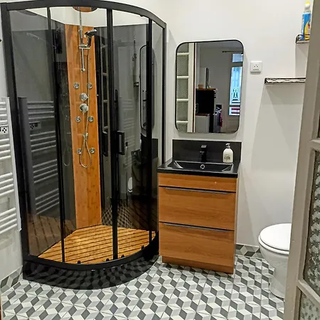 Apartment La